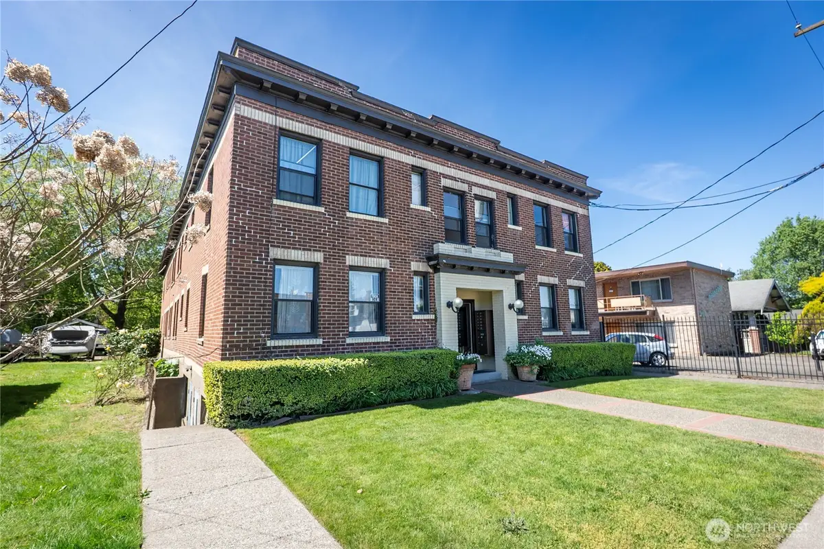1003 N 1st Street, Renton, WA 98057 - #1