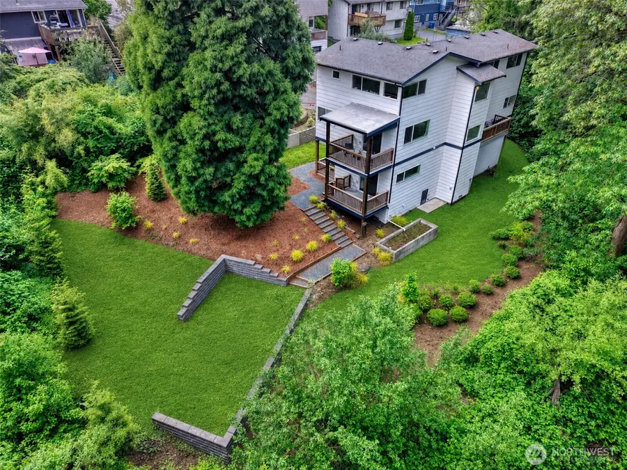 5942 21st Avenue Sw, Seattle, WA 98106 - #3