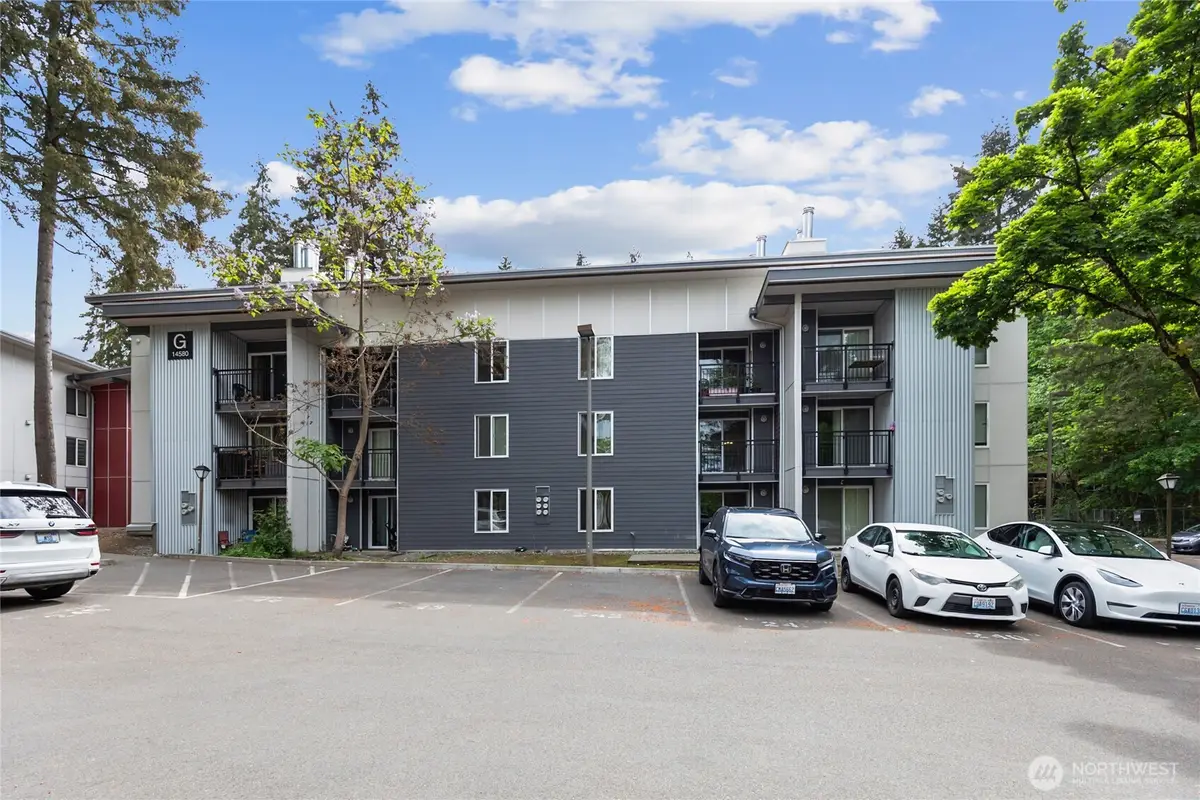 14556 NE 31st Street, Bellevue, WA 98007 - #1