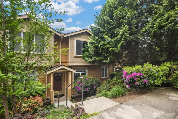 23300 SE Black Nugget Road #M2, Issaquah, WA 98029