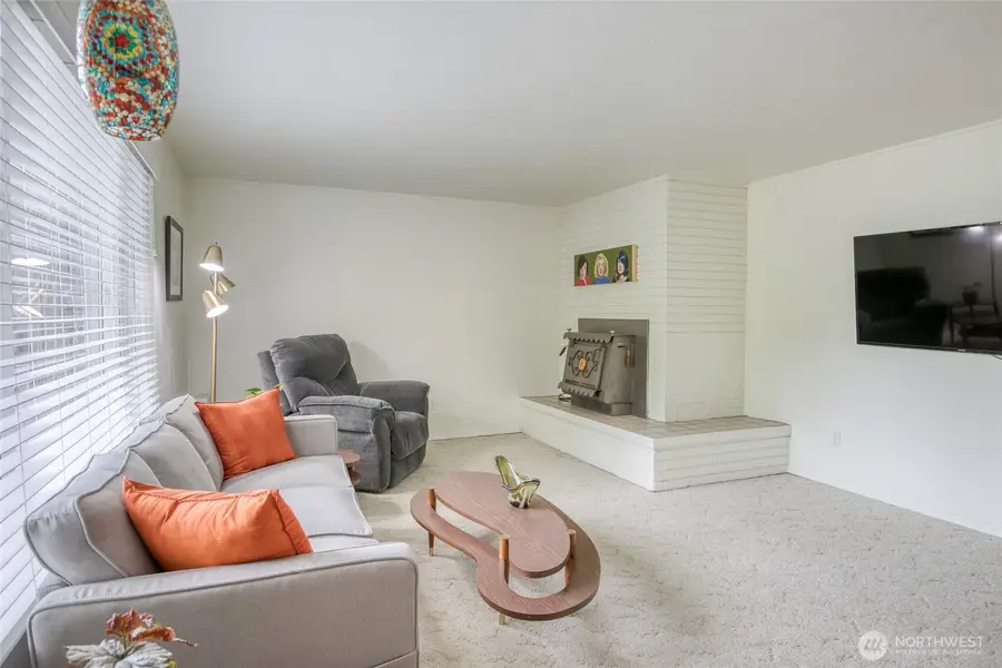 611 N 6th Street, Montesano, WA 98563 - #2