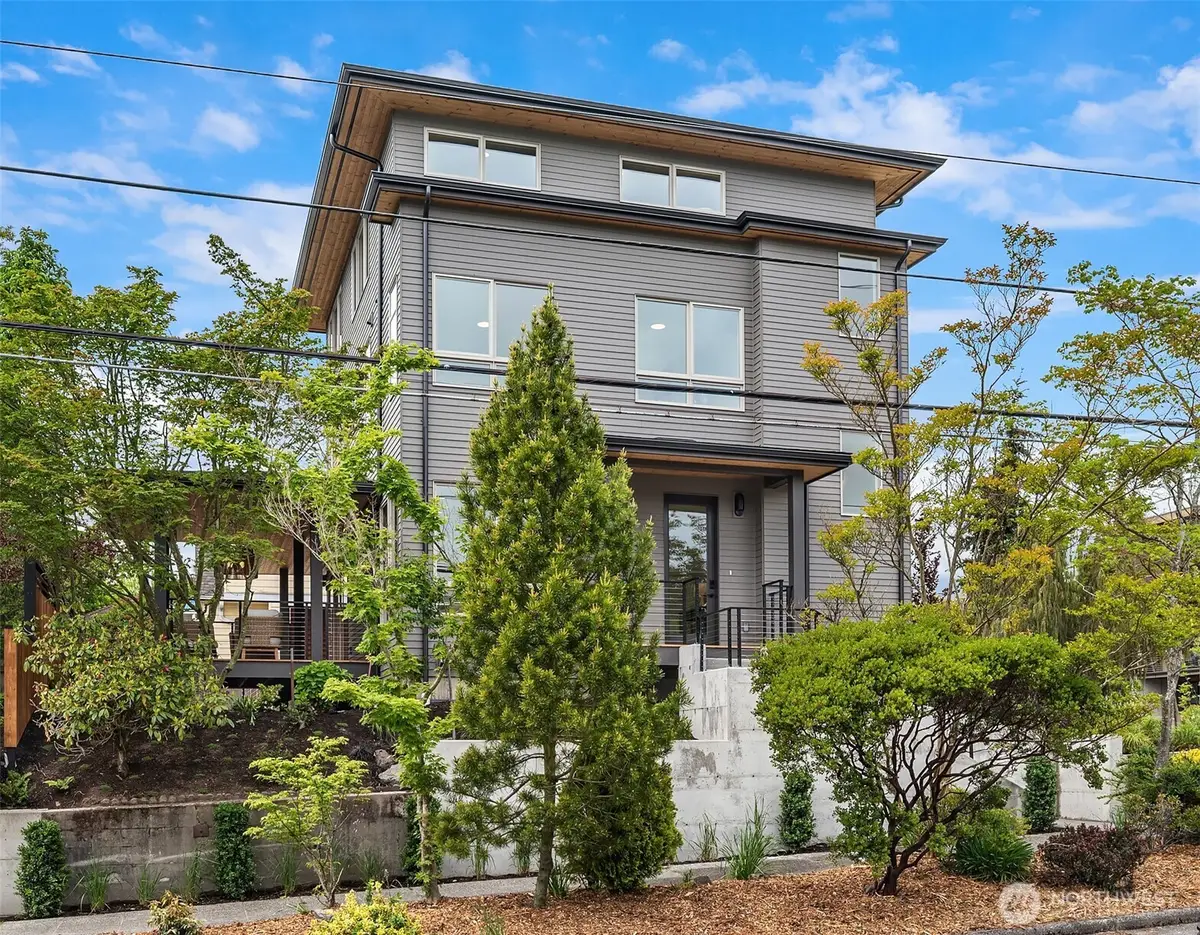 6913 30th Avenue Nw, Seattle, WA 98117 - #1