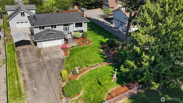 2007 186th Avenue E, Lake Tapps, WA 98391