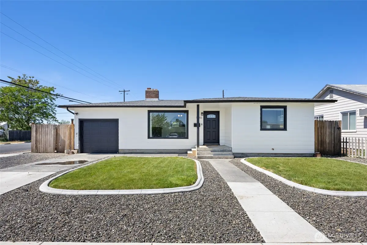 1046 W Gem Avenue, Moses Lake, WA 98837 - #1