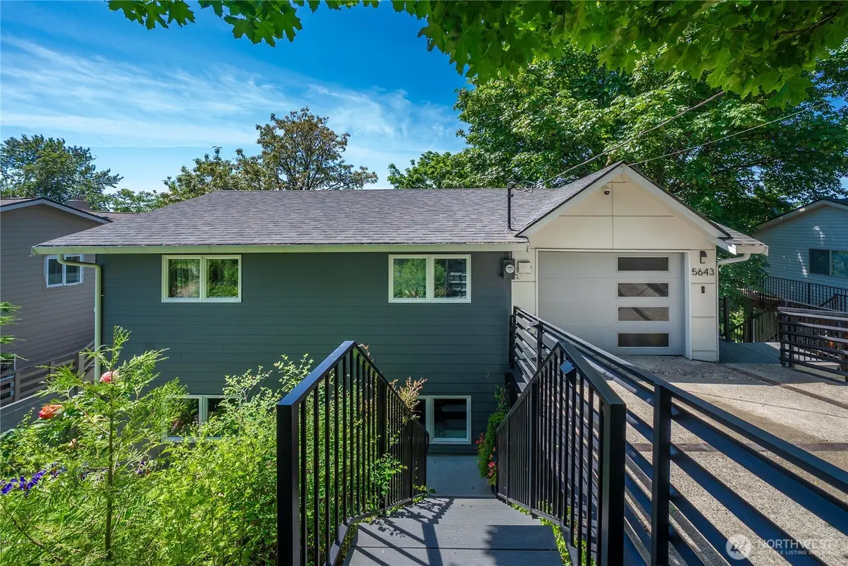 5643 16th Avenue Sw, Seattle, WA 98106 - #1