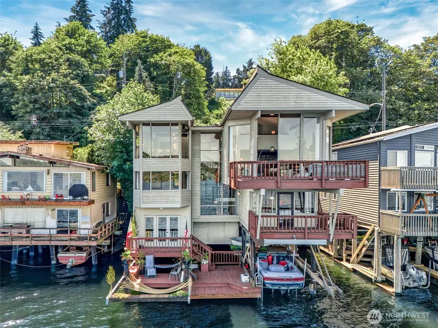 9620 Rainier Avenue S, Seattle, WA 98118 - #2