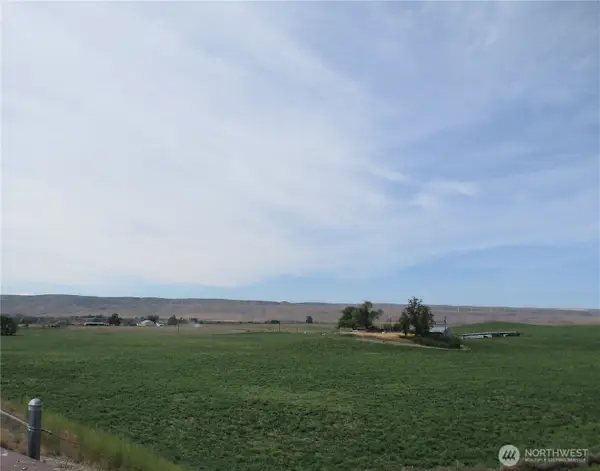 669 Cummins Road, Touchet, WA 99360