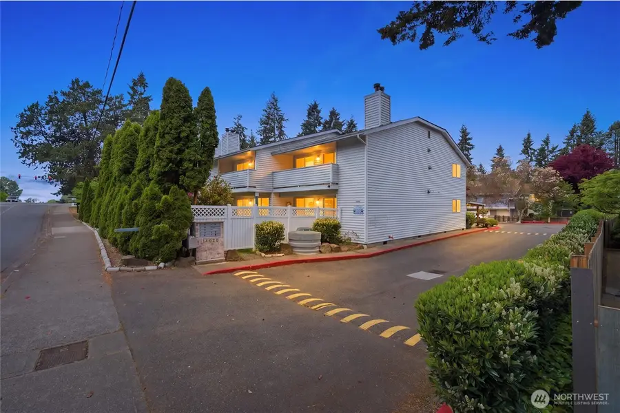 14020 SE 8th Street, Bellevue, WA 98007 - #2