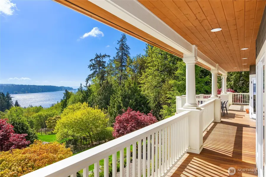 4548 Island Avenue Ne, Bainbridge Island, WA 98110 - #3