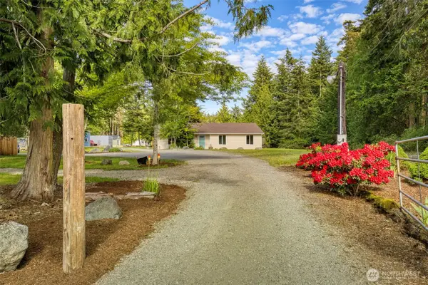 9272 Flagler Road, Nordland, WA 98358