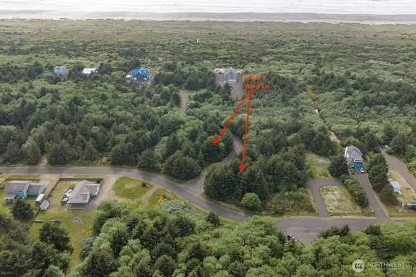 140 Sea Wind Lane, Ocean Shores, WA 98569