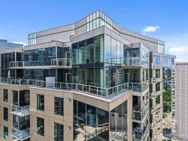10610 NE 9th Place #2307, Bellevue, WA 98004