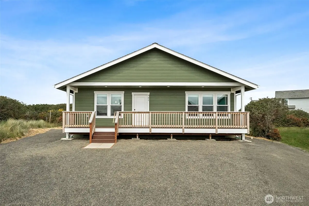 982 Sand Dollar Court Sw, Ocean Shores, WA 98569 - #1