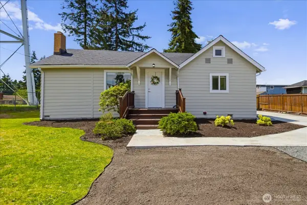 7408 Olympic Drive, Everett, WA 98203
