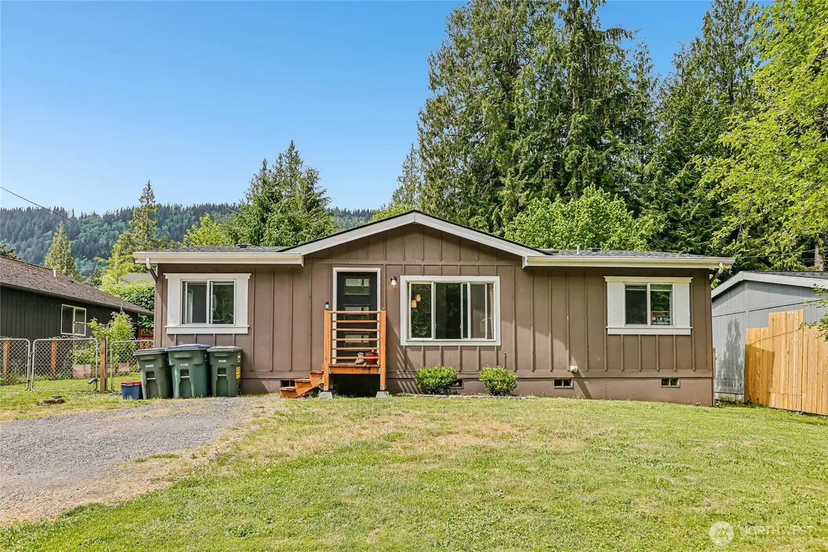 463 Cain Lake Rd, Sedro Woolley, WA 98284 - #1