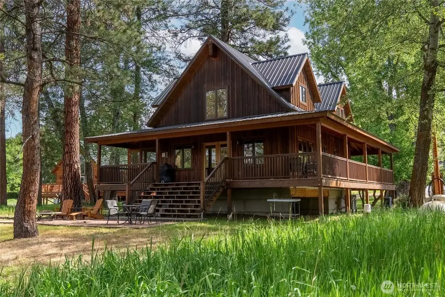 104 Center St, Winthrop, WA 98862 - #2
