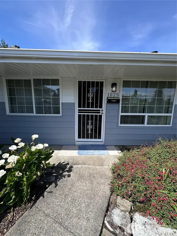 1025 E 53rd Street, Tacoma, WA 98404