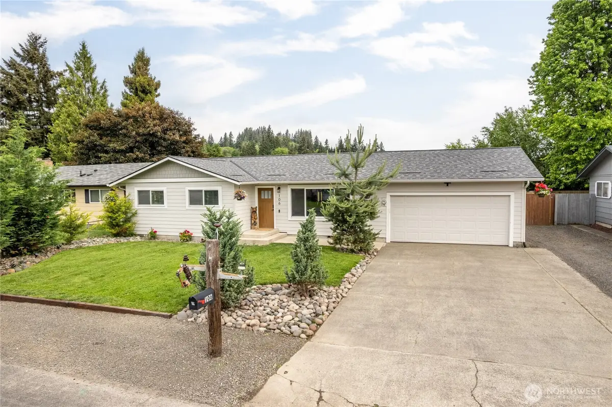 106 Monterey Drive, Kelso, WA 98626 - #1