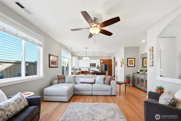 219 197th Street Se, Bothell, WA 98012