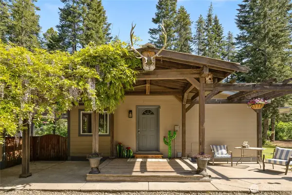 540 Hawthorn Lane, Easton, WA 98925