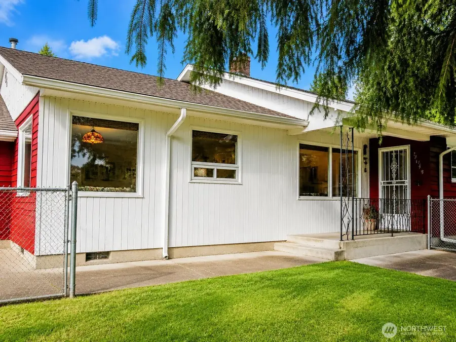 3649 Old Pacific Highway S, Kelso, WA 98626 - #3