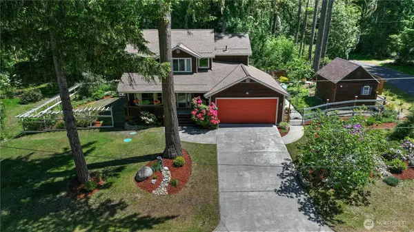 10717 Suncrest Drive, Anderson Island, WA 98303