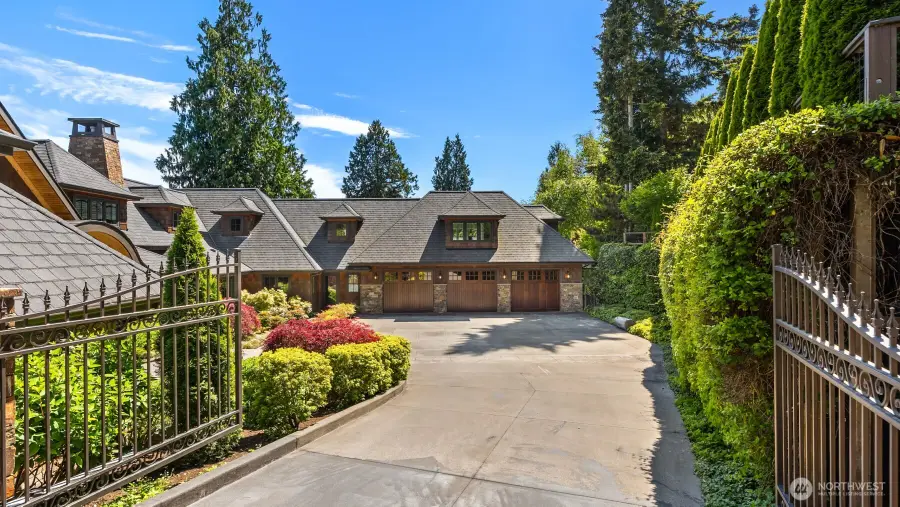 5128 Rockaway Beach Road Ne, Bainbridge Island, WA 98110 - #3