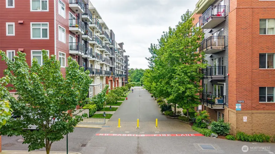 1015 Railroad Avenue #415, Bellingham, WA 98225 - #3