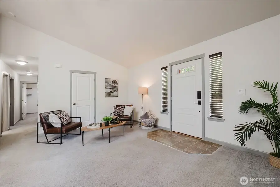 253 E Mountain View Drive, Allyn, WA 98524 - #2