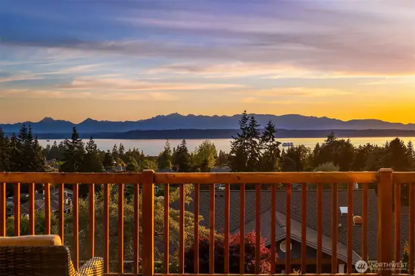 1116 Vista Place, Edmonds, WA 98020