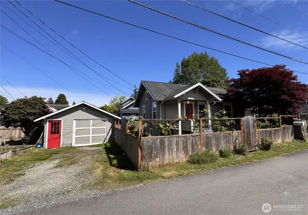 1022 Rockefeller Avenue, Everett, WA 98201