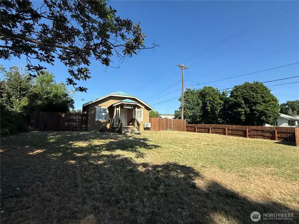 402 S Main Street, Omak, WA 98841
