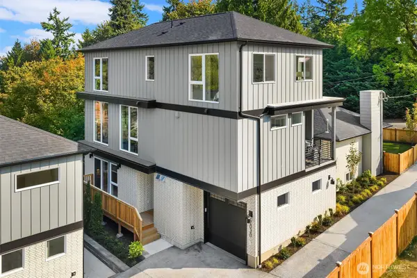 2030 NE 123rd Street, Seattle, WA 98125