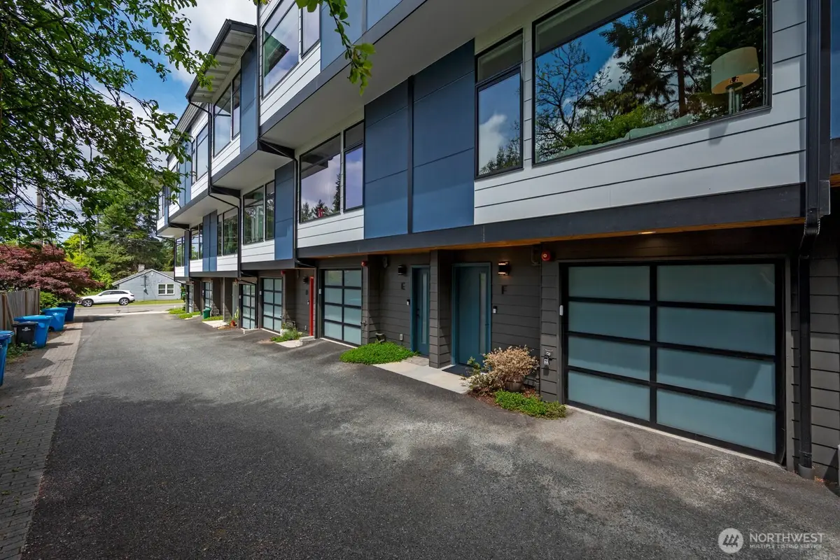 18028 10th Avenue Ne #F, Shoreline, WA 98155 - #1