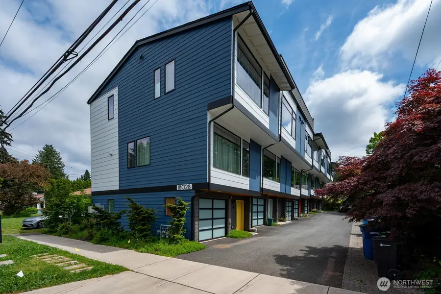 18028 10th Avenue Ne #F, Shoreline, WA 98155 - #2