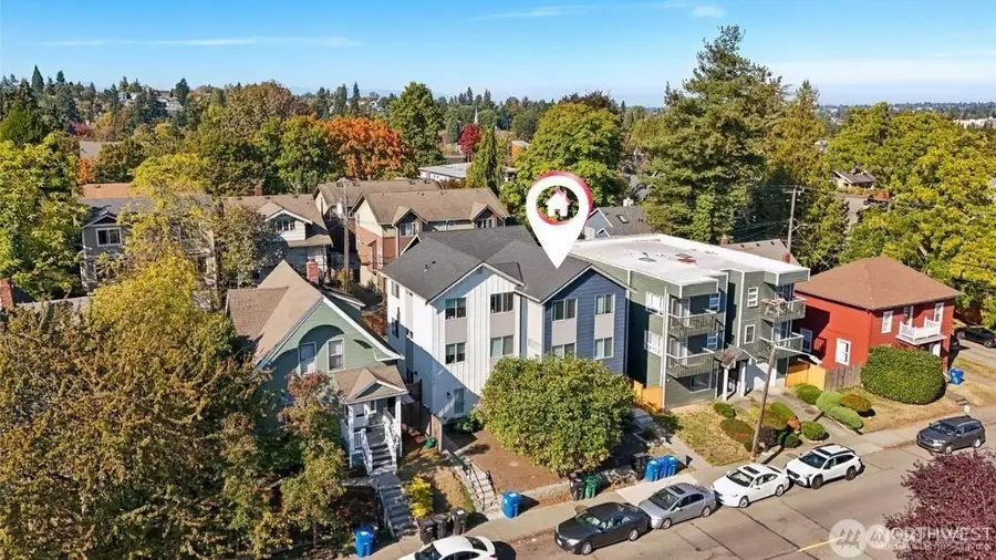 5257 Brooklyn Avenue Ne, Seattle, WA 98105 - #2