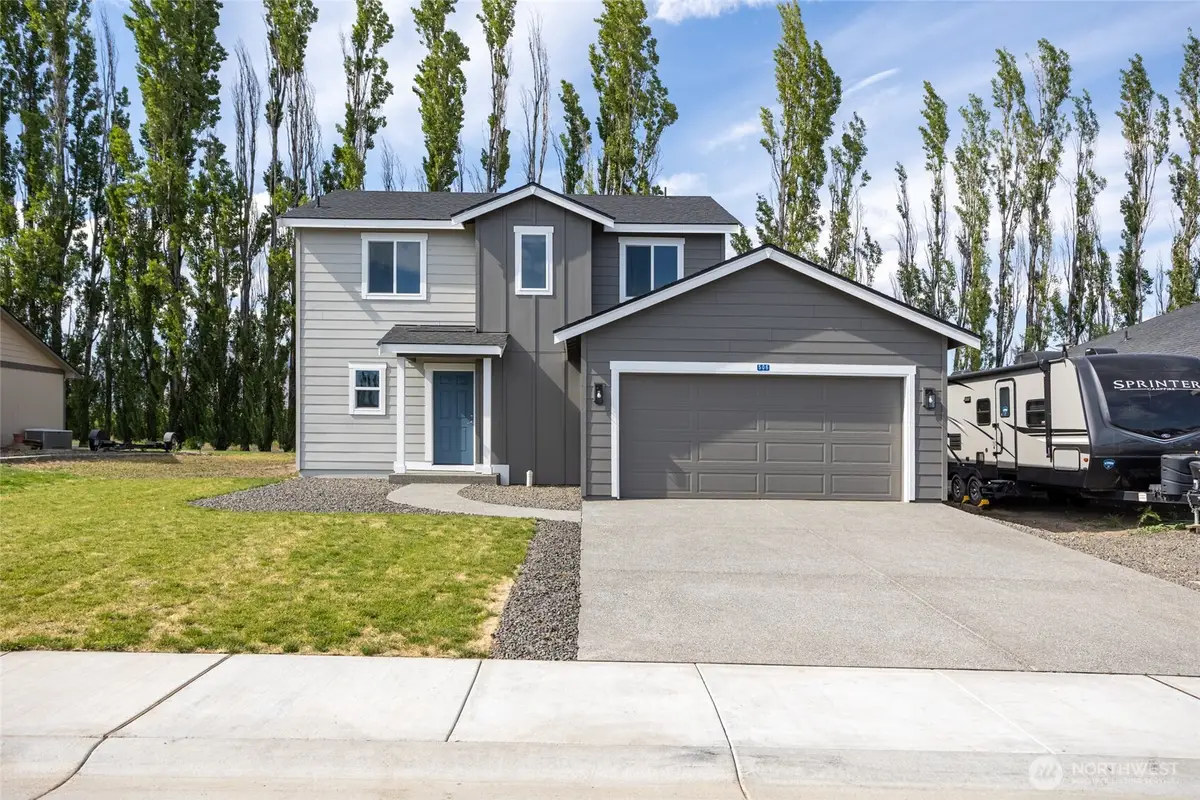 611 N Oak Street, Tieton, WA 98947 - #1