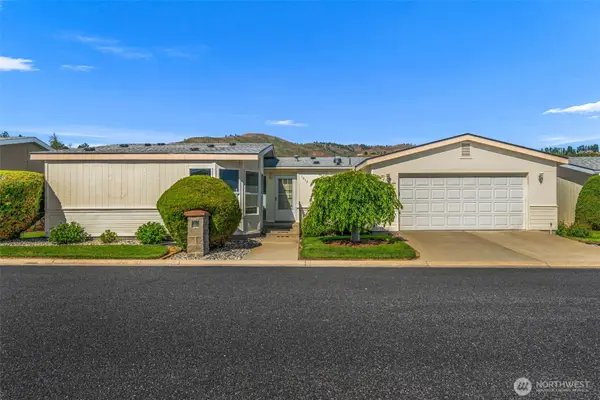 1212 Woods Street, Wenatchee, WA 98801