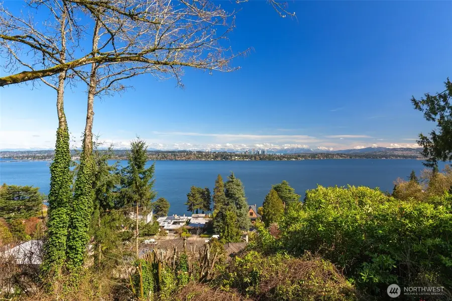 520 36th Avenue E #2, Seattle, WA 98112 - #3