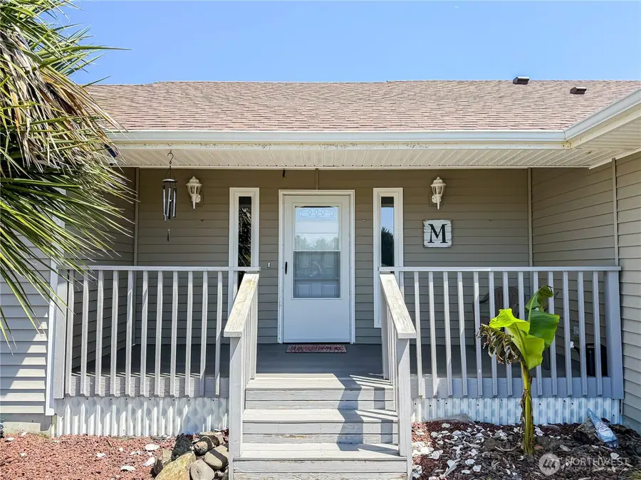 526 Canal Drive Ne, Ocean Shores, WA 98569 - #2