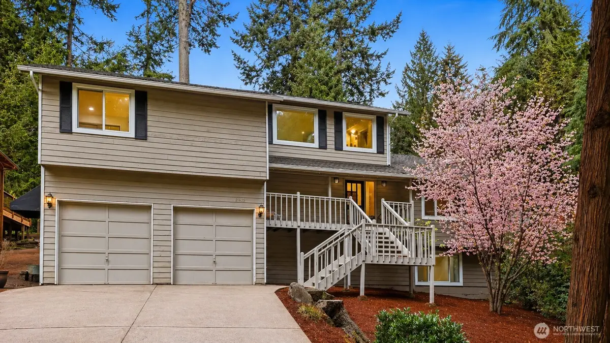 21633 NE 29th St, Sammamish, WA 98074 - #1