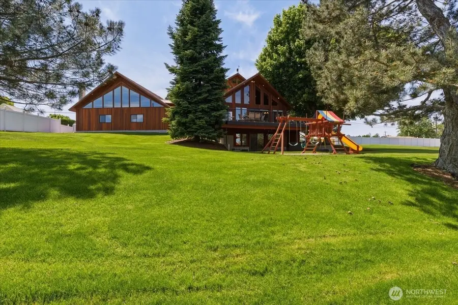 301 SW West Street, Wilbur, WA 99185 - #2
