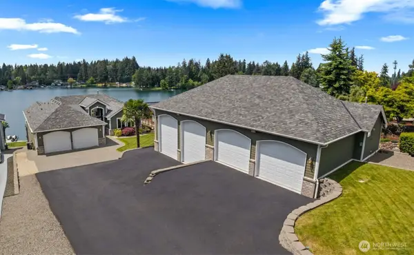 1106 184th Avenue Ct E, Lake Tapps, WA 98391
