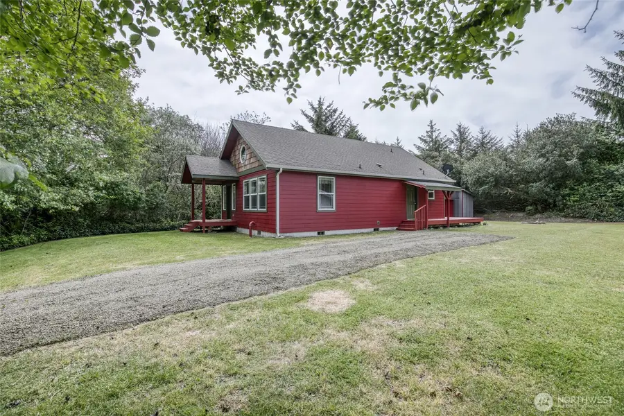 899 Wawona Avenue Sw, Ocean Shores, WA 98569 - #3