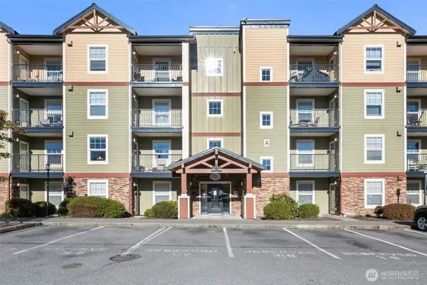 700 32nd Street #A408, Bellingham, WA 98225