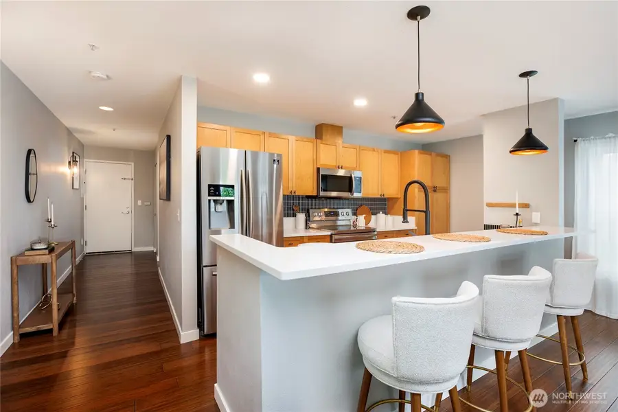 4409 California Avenue Sw #203, Seattle, WA 98116 - #3