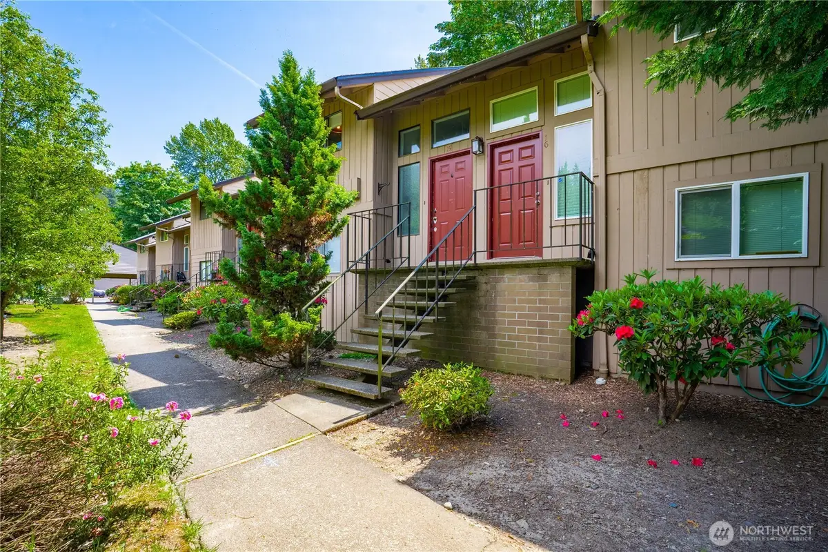 8521 S 259th Street #B15, Kent, WA 98030 - #1