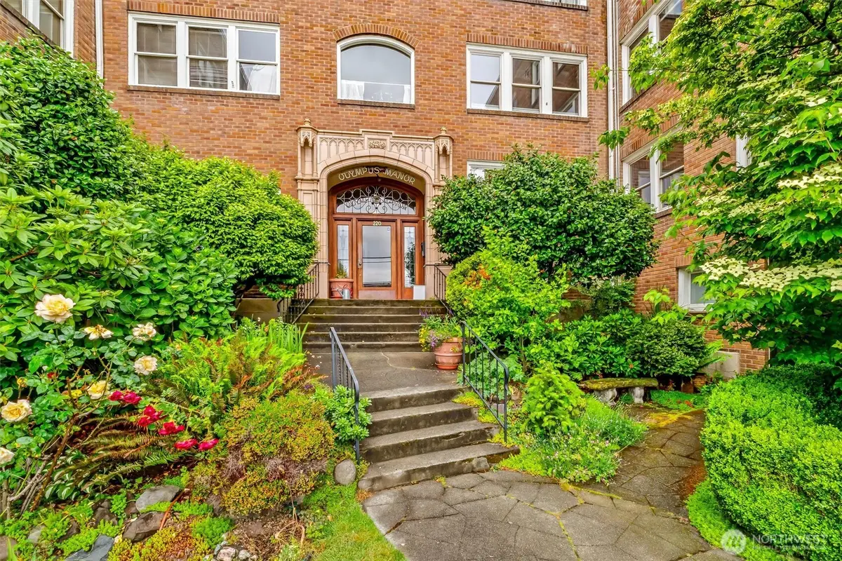 220 W Olympic Place #107, Seattle, WA 98119 - #1