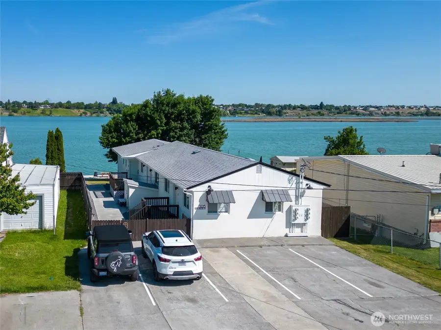 3013 W Lakeside Drive #1-5, Moses Lake, WA 98837 - #2