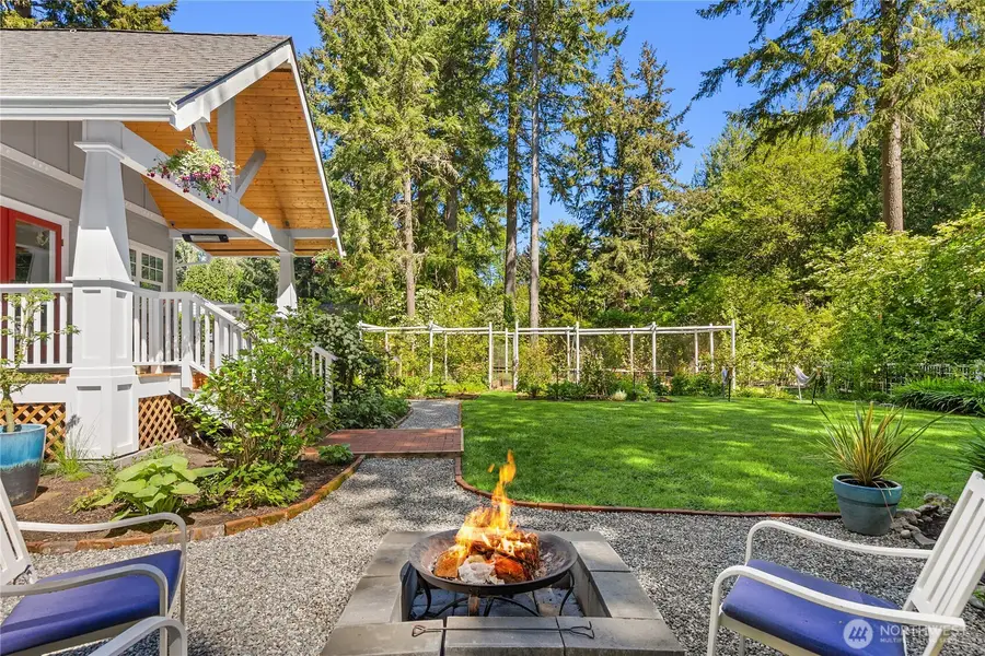 14268 N Madison Avenue Ne, Bainbridge Island, WA 98110 - #3